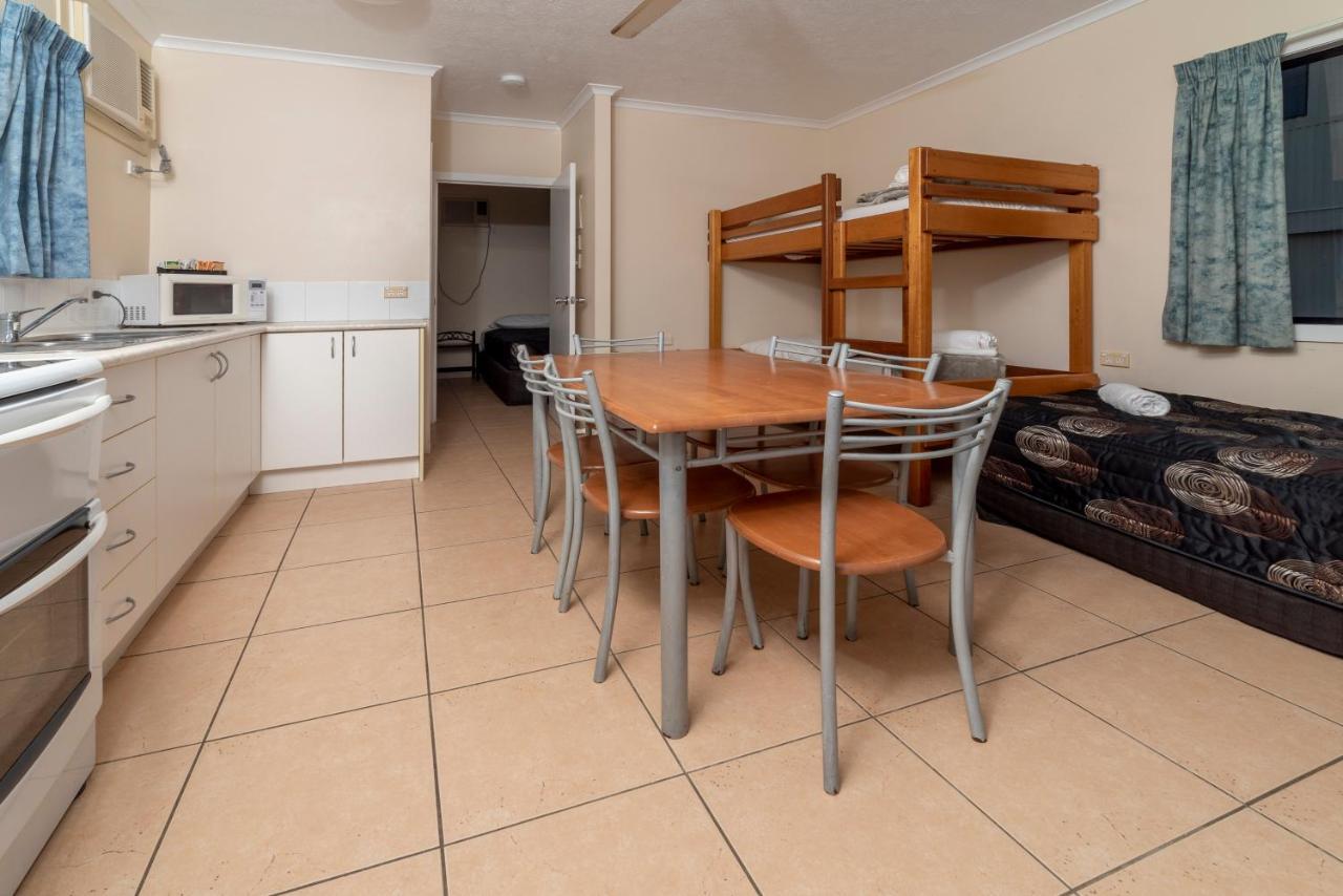 Hinchinbrook Marine Cove Resort Lucinda Exterior foto